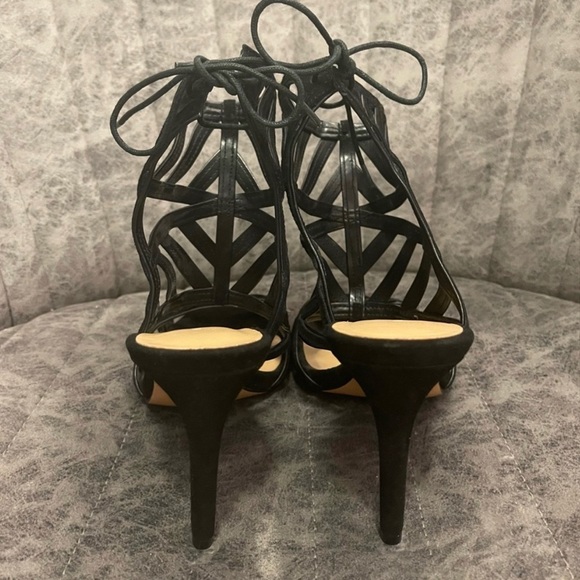 Banana republic suede strappy laser cut heels - Picture 5 of 8